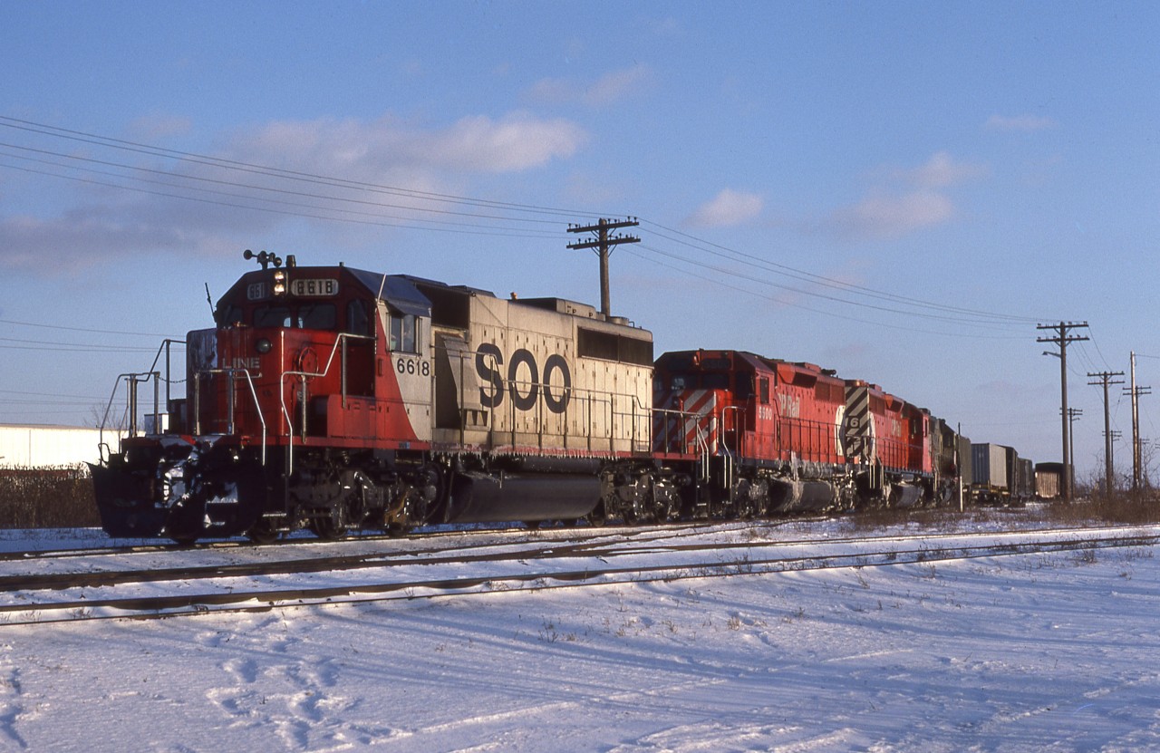 CP 501 threads the Electric Yard (Van de Water) leads and enters the CN Caso Sub at Windsor South