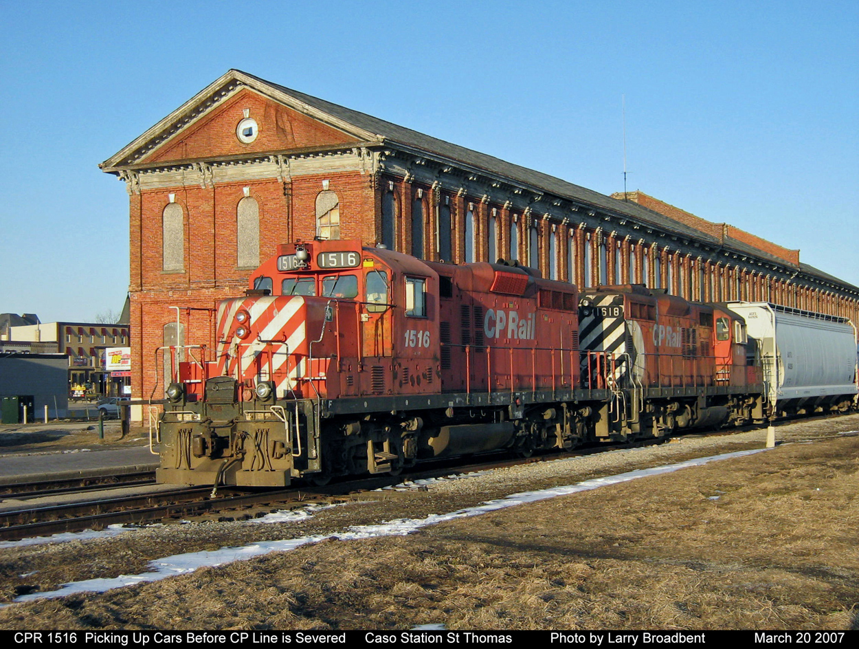 CPR 1516 arrives to pick up remaining cars in St Thomas before the CP connection to the CASO is Abandoned and removed.