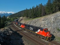 Three clean GE's lead 302 east out of Jasper on a beautiful May morning. 