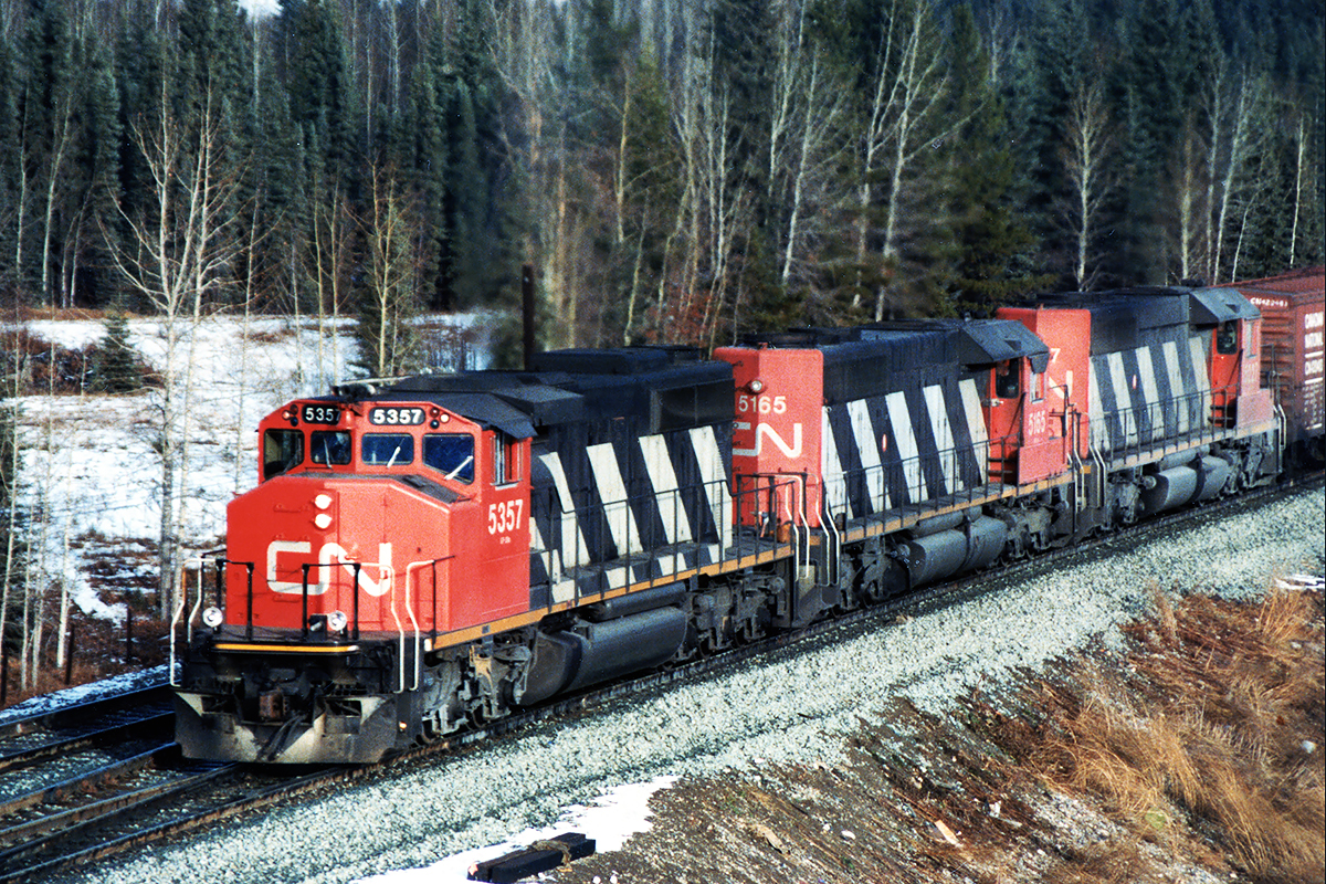 Probably my favourite shot from my short time working out west. I was way too focused on roster shots, but mixing the then top of the line SD40-2 with the 40 foot box car makes a nice time contrast.