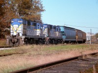 Another image of D&H 5009, 5005 at Fort Erie South, showing a good view of the old Alco RS-11s. This shot shows them slowly reversing the Wye into Fort Erie yard.