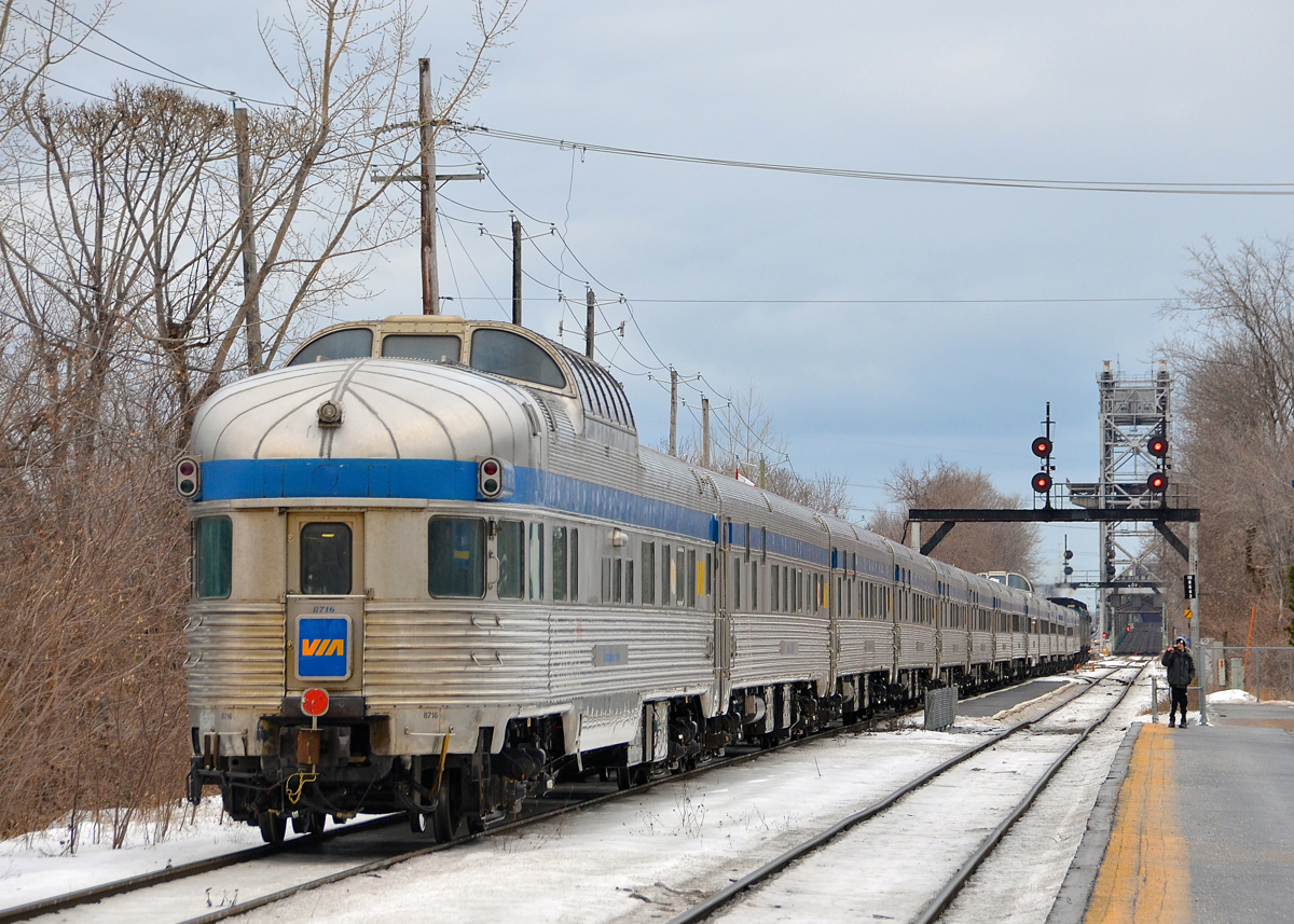 For the third year in a row, VIA Rail has run extra editions of VIA 14/15 (the Ocean) with 100% Budd consists. Here VIA 15 is leaving its final station stop at St-Lambert with Park car Tweedsmuir Park bringing up the rear of a 13-car consist.