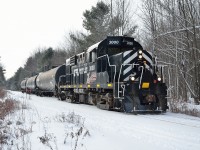 On its return trip from Joliette and the Quebec Gatineau interchange CFL 3000 pulls three loaded propane cars back to St-Felix-de-Valois for parent Bell Gaz.