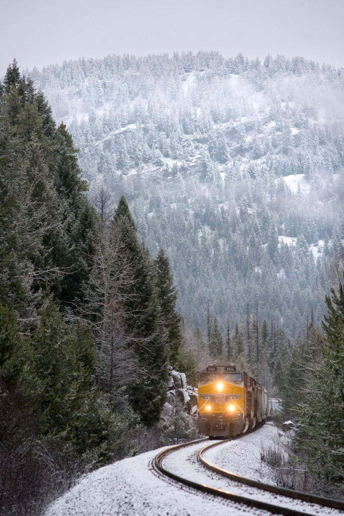 A clean UP 5506 departs Swansea on cold winter's day in southern BC's mountains.