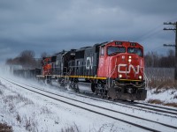 CN 309 barrels downhill through the West end of Lovekin with a great trio of GMD power leading the way.

CN 5721, IC 1003, CN 7071

1209hrs