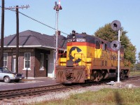 
Built for use in Ontario, GP 5736, one of a small fleet of locos working CSX in the province at the time, sits out front of the Chesapeake and Ohio Freight Office just off Colborne St on a warm September morning back in 1983. 