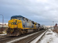 CN 327 has two GE's in the YN2 paint scheme (AC6000CW CSXT 5007 & Dash8-40CW CSXT 7879) as it heads west through Dorval with a short train of only 47 cars