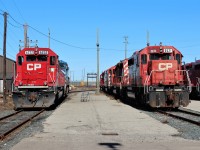 Two ex SOO models sit east of Plant 2. SD60 6232 was SOO 6032 and SD40-2 6621 had the same number when painted up in SOO white & red and was one of the 6 former SOO SD40-2 Hump units at Agincourt. 