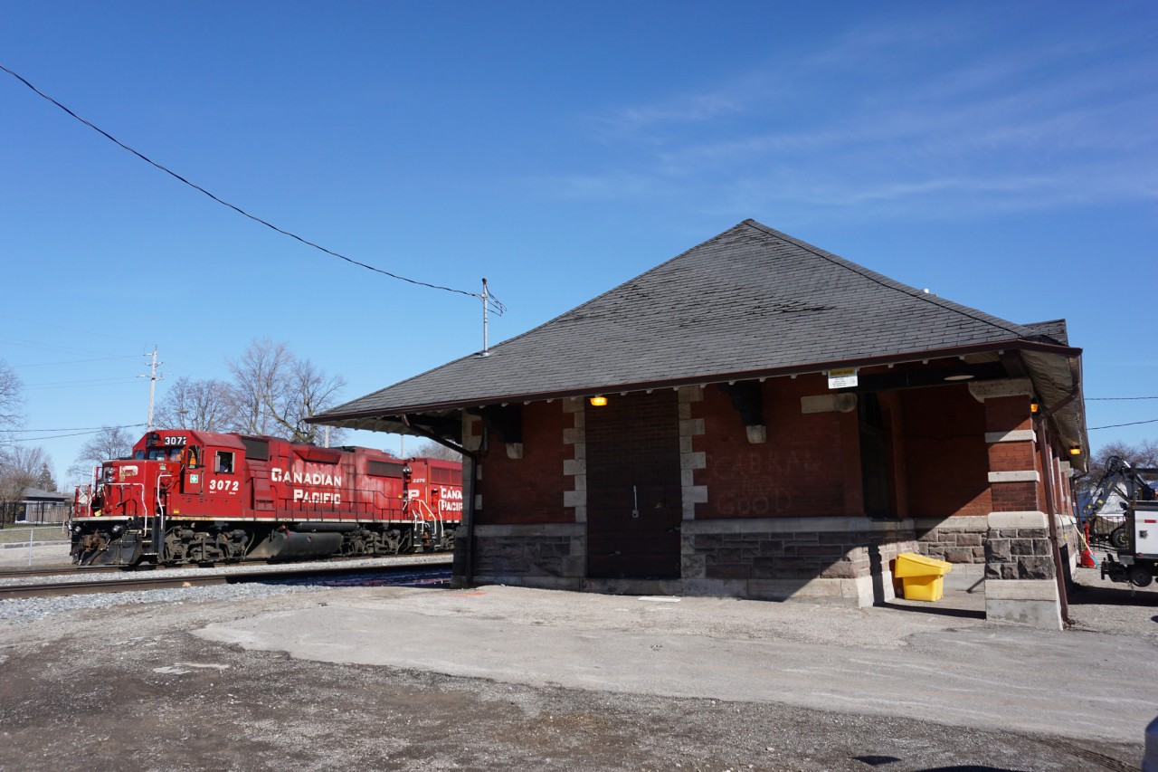 A trio of geeps wait for a clearance from RTC to head back westbound light power.