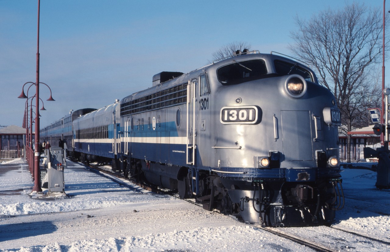 Still doing the job for which it was built, 15 years after the shot of CUM 1304, FP7 1301 is about to be transferred to a new owner, AMT which is taking over operation of the rail commuter services in the Montreal area. Also built in 1952, this unit carried road numbers 4071 and 1427 when in Canadian Pacific service.