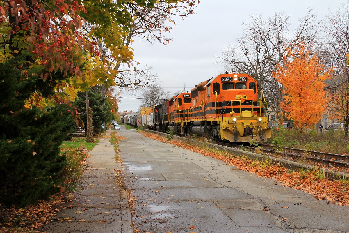 gexr 431 cruises trough Guelph.