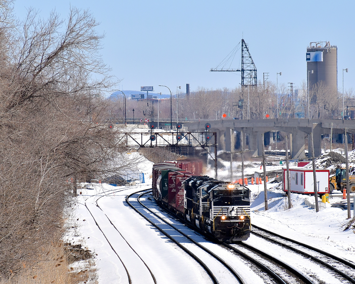 N 529 has two SD70ACe's sandwiching an SD70M (NS 1026, NS 2609 & NS 1138) as it heads west on CN's Montreal Sub with a very short 13-car train.