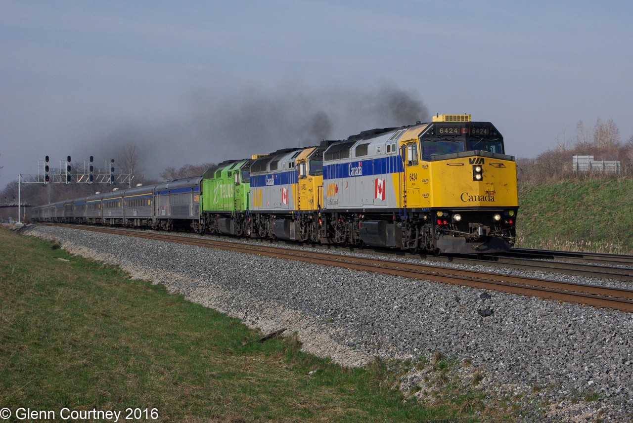 A rare triple header and a much longer train than usual on #70 but still all stainless steel, a nice mini-streamliner!