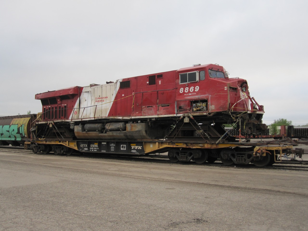 Found this heavenly damaged unit hidden in Aylth Yard.