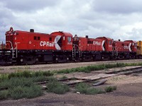 A Fred Gaines photo. MLW power on both CN and CP was generally assigned well east of Winnipeg. But there were exceptions. CP bought lightweight RS-23’s specifically for some prairie branchlines and based them at Lanigan SK. On July 15/81, Fred Gaines captured 8020-8025-8026 in (Rocket) elephant formation.