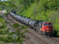CN C40-8W 2188, a former Santa Fe unit, leads an eastbound off the Dundas Sub and on to the Oakville Sub at Bayview. 