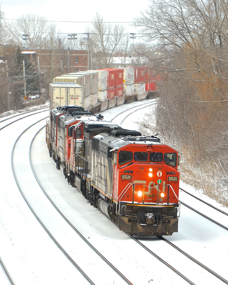 A bit over two years ago, CN 120 had three SD60F's and an ex-ATSF Dash8 (CN 5521, CN 2162, CN 5558 & CN 5508) as it headed east through the Ville St-Pierre neighbourhood of Montreal