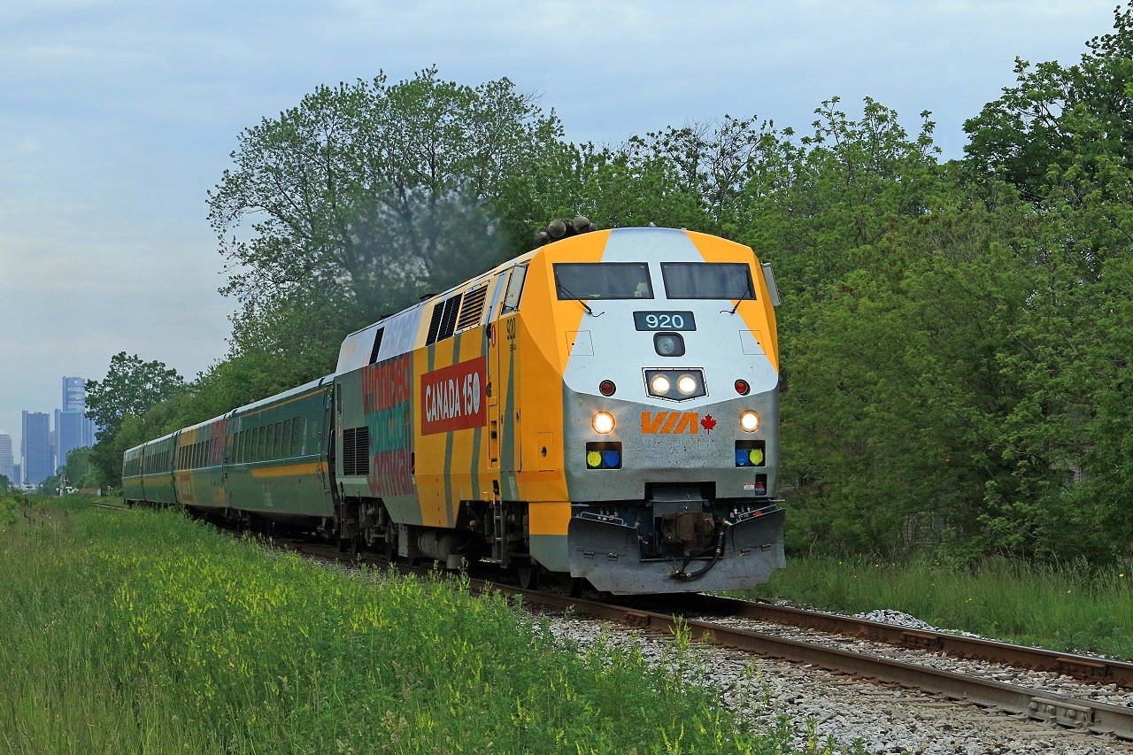 Six minutes out of the station in Windsor, VIA 920 is in charge of Toronto bound train 72 as it approaches Pillette Road at mile 104.01 on the VIA's Chatham Sub.