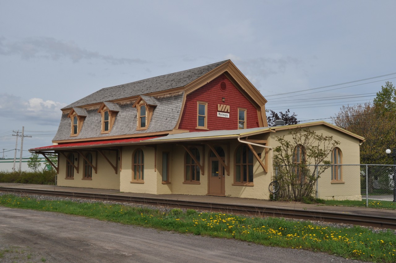 This rather delightful old station still sees service as a town museum as well as an "upon request" VIA stop. It was built in 1881 for the Intercolonial Railway. Most interesting as well I learned just before posting this shot that the station very narrowly escaped destruction about 10 years ago when a rather extensive CN freight train wreck occurred here.