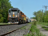 Leading for what I believe the first time, GEXR 431 throttles up approaching control point Hanlon with the recently acquired QGRY 6908 leading 