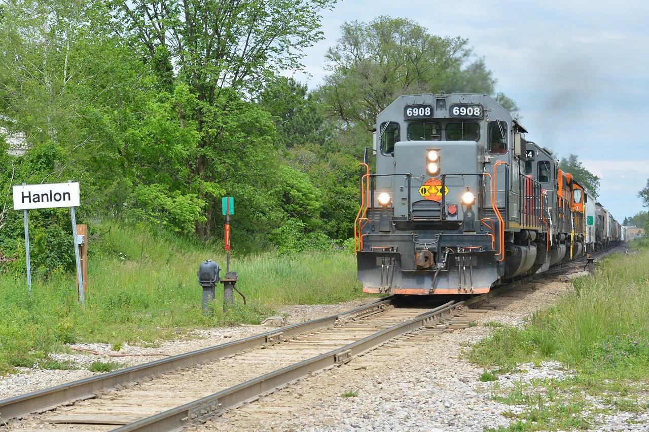 Reunited with the "regular" mainline power, GEXR 431 passes through control point Hanlon with 3054 and 3394 trailing