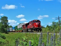 After its trip up from Hamilton, CP 142 lead by an ex-SOO in CP 6252 (SD60) with CP 8724 for power, makes its way up to MM37 and Canyon Road on the Galt Sub.