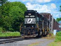 "3394 west clear harbour draw, next stop Fort Erie, C93 out" - you can hear NS C93 coming from miles away as they call for permission for the Drawbridge on CSX, calling signals along the way. I had an event not too far away in Port Colborne and I ducked out hoping to catch these guys between 1500 and 1600 and I was handsomely rewarded at 1530 with a classic Long Hood Forward look. Trailing units were 2631 and 9130 also long hood forward. CP Train 255 was right behind C93 meeting them in the yard, and once CP cleared Brookfield East onto CP, CN 531 came over to exchange cars with C93 (who waits for 531) and both trains would head into Buffalo afterwards. Fort Erie is bumping in the afternoons. After the C93/531 meet, the usual pattern is CP 142, CN 530 (return of 531 from Buffalo) and CN 539 over to Buffalo (around 9 PM) making for more than a half dozen movements in the area for anyone planning a visit. I'm not sure where 531/0 and 539 go, but my bet is one to Frontier yard for CSX interchange and the other to Tift St for BPRR. Corrections welcome with thanks.<br><br>
Anyone else notice the continuing degradation of businesses in this part of town? The main street is now two way but all the shops are boarded up.. at least the new bridge is in service and it looks nice, with some homage to the old incorporating some of the old iron.

