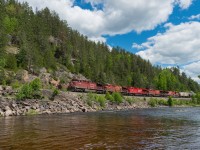 CP 8618, 9282, 9547, 9543 & 8720 head west along the shore of the Spanish River approaching Pogamasing.