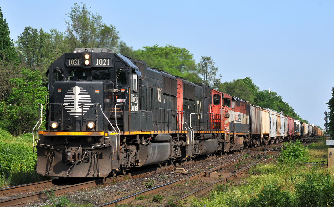 A43531 12 departing Brantford with IC 1021, CN 5782, BCOL 4607, and 66 cars