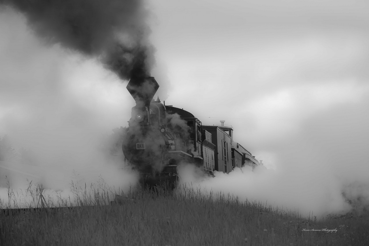 All A'board...! 

Prairie Dog #3 releasing steam as it departs PDC Grosse Isle.