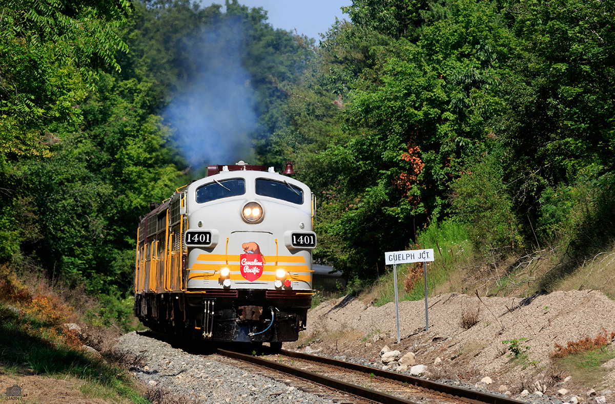 Wagon Wheel........ Rock me momma like a south bound train, CP's Canada 150 special is just a mile south of the south leg of the wye switch and starting into OCS limits, 40B-07 begins its trip down the Hamilton sub into Hamilton.