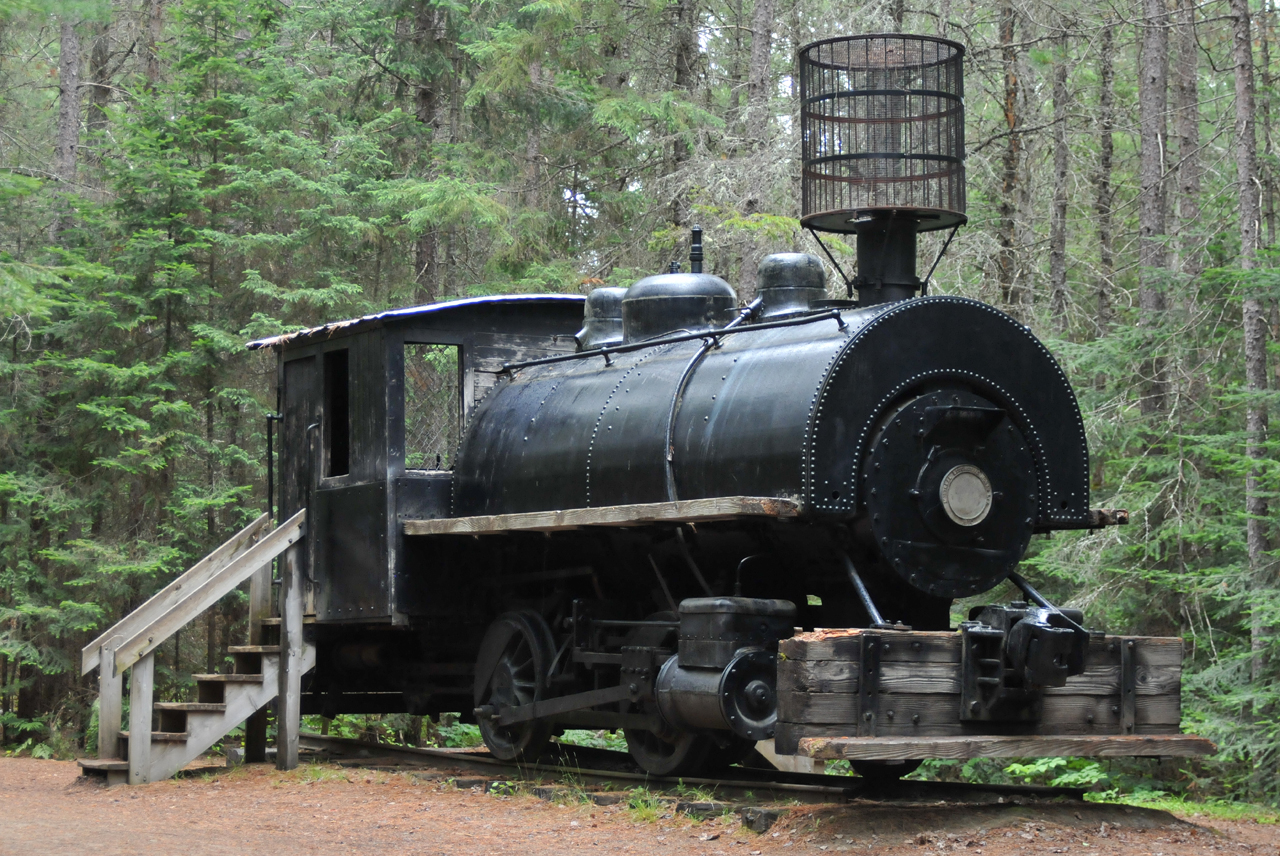 Built in February of 1911 by Montreal Locomotive Works, the ex-Pratt & Shanacy #6,exx-P&G Shannon Lumber #6, nee Cavicchi & Pagano #8 now spends its days on display at the Algonquin Logging Museum located near the East Gate