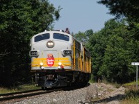 CP 40b (The Canada 150 train) glides down the hill passing mile 74 of the CP Hamilton Sub with some very nice classic power in lead!