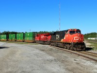 Canadian Pacific seems to like running their main rivals power on the point as CN 2276 once again leads CP 9362 off the Hamilton sub and in to Guelph Junction with the daily CP 142 container train.
