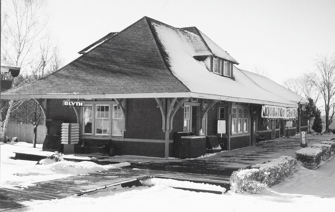 From  Arnold Mooney's recent shot of the old CP station in Blyth, I had to dig up this old photo of mine. I first came to Blyth around Christmas of 2001...and dragged my poor brother in tow. The station was saved, and moved to the south end of town on London Road (Hwy. 4). It became a Liquidation Store as part of the Old Mill complex. Although I haven't been back to Blyth in about 13 years, I am hoping this building is still enjoying it's quiet retirement in decent condition.