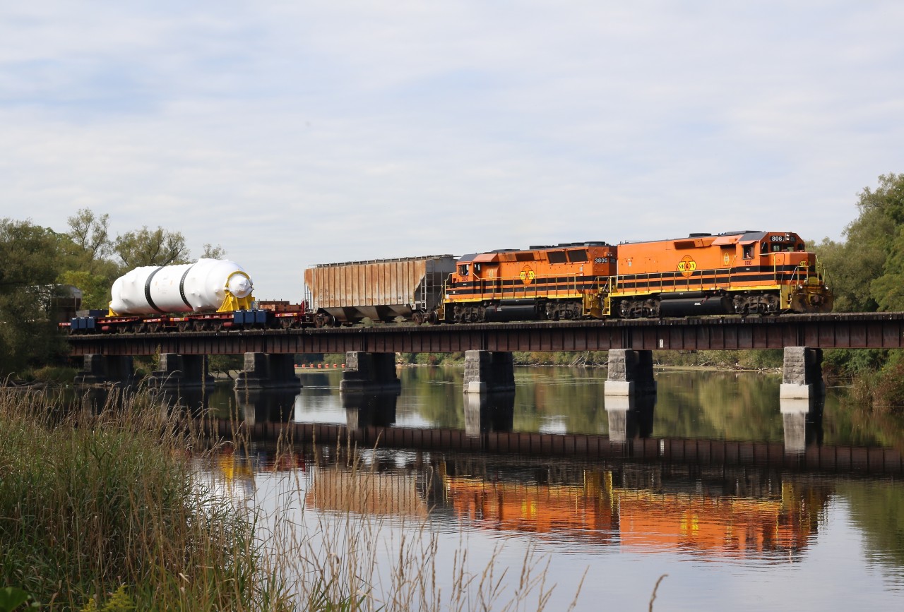 I think the last time I shot a train crossing over the Speed River in Hespeler was way back in the early 2000s when ETR #9 powered a number of special trains in the area. Unfortunately GEXR train #582's schedule doesn't work well typically with mine. I knew a second dimensional load was due out of Babcock Wilcox this week but had no idea when but figured I'd try a run to Cambridge today none the less. This time my late arrival paid off, and thanks to some friendly information from George Roth, which allowed me to capture this final movement. The two loads are now sitting at Guelph's, Guelph Junction and will be forwarded to CN this coming weekend then loaded onto a boat in Hamilton.