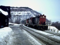 Saw this train while on the QEW near Jordan, thought it was interesting with the GP9 4483 leading the GP40. Not rare, but unusual; so drove up to Dundas to grab a shot. Typical damp dull miserable February weather, but the image came out not too bad.