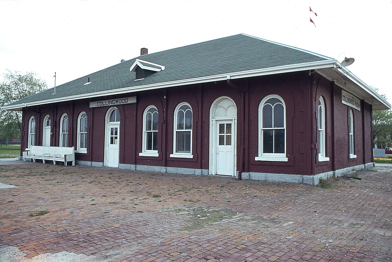 Collingwood has had a long and steep history with the railroads, ever since shipping of timber and grain from harbour ships southward kept the lines busy back in the 1800s. This CN station replaced several others, being built in 1932 and when passenger and finally freight traffic dried up by 1970-ish; the city purchased this beautiful old station from the railroad and eventually created a museum here. Not long after this photo, an addition was put on the far (south) end, and eventually the whole place was rebuilt to resemble one of the majestic stations of old. It is now a museum well worth visiting.