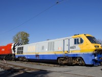 <b>A difference in (MLW) height.</b> With LRC-3 VIA 6921 (built by Bombardier at the MLW plant with an Alco designd 16-251F) and M-630 CP 4563 coupled back to back at Exporail, the difference in height really stands out (the M-630 is a bit over two feet higher than the LRC-3).