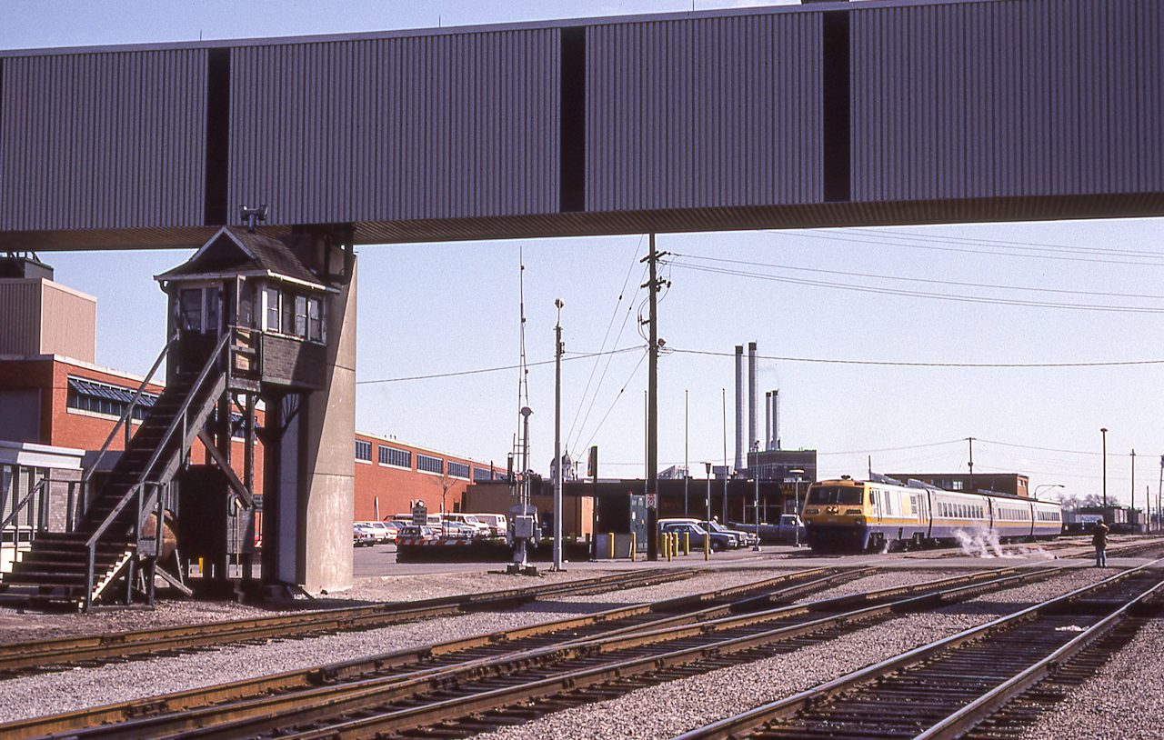 This is a scene near the VIA station in Windsor, Ontario on March 29, 1983. I don't have the number of the VIA LRC in the background.