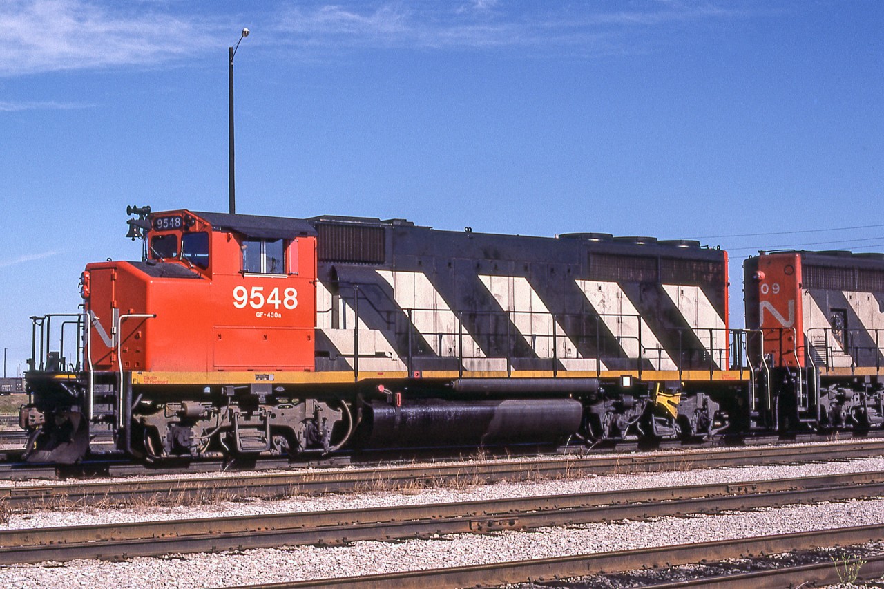 CN 9548 is in Toronto, Ontario in August 1985.