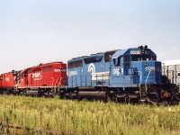 In the mid-nineties CP was very power short and leased SD40 and SD40-2s from several sources.  Conrail saw an opportunity in the same time frame and created Conrail Leasing.  Several Conrail SD40s were repainted solid Conrail-blue and lettered "CRL" 600s.  This lasted until someone realized "CRL" was the reporting mark for Chicago Railink and they were relettered to simply "CR".  There were also SD40s that Conrail renumbered in to the 800s for the lease fleet; other than the renumbering they retained their full Conrail dress.  For some reason unknown to me CR 809 was renumbered with an addition "O".  It is seen laying over in Aberdeen Yard with CP 786 and CP 4226.  Conrail also purchased ex. ATSF C30-7s via GE for the lease fleet.  The C30-7s were also painted solid Conrail-blue and numbered in the 500s, however they were not leased to CP.   