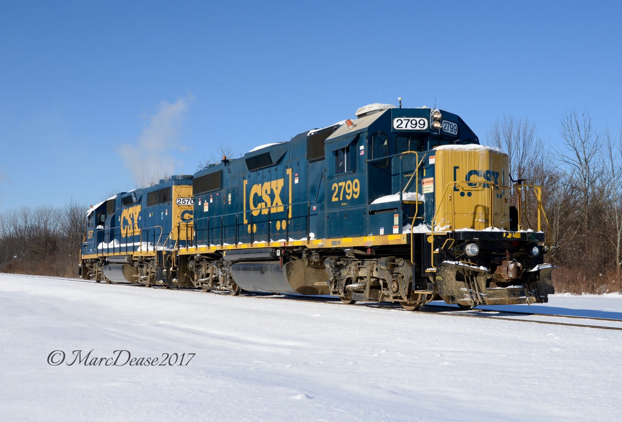 The daily CSX Industrial about to cross Tashmoo Avenue heading for Sarnia's CN Yard.