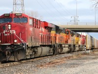 CP 9357 lead's 141 through Windsor with some nice Ace power trailing.