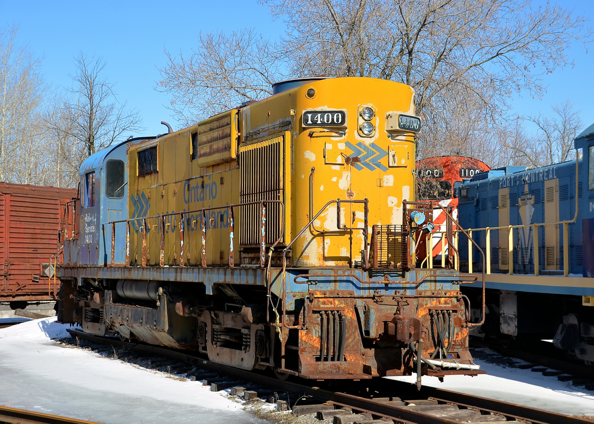 Some nice afternoon light illuminates the long hood of ONR 1400, an MLW RS-10 preserved at Exporail.