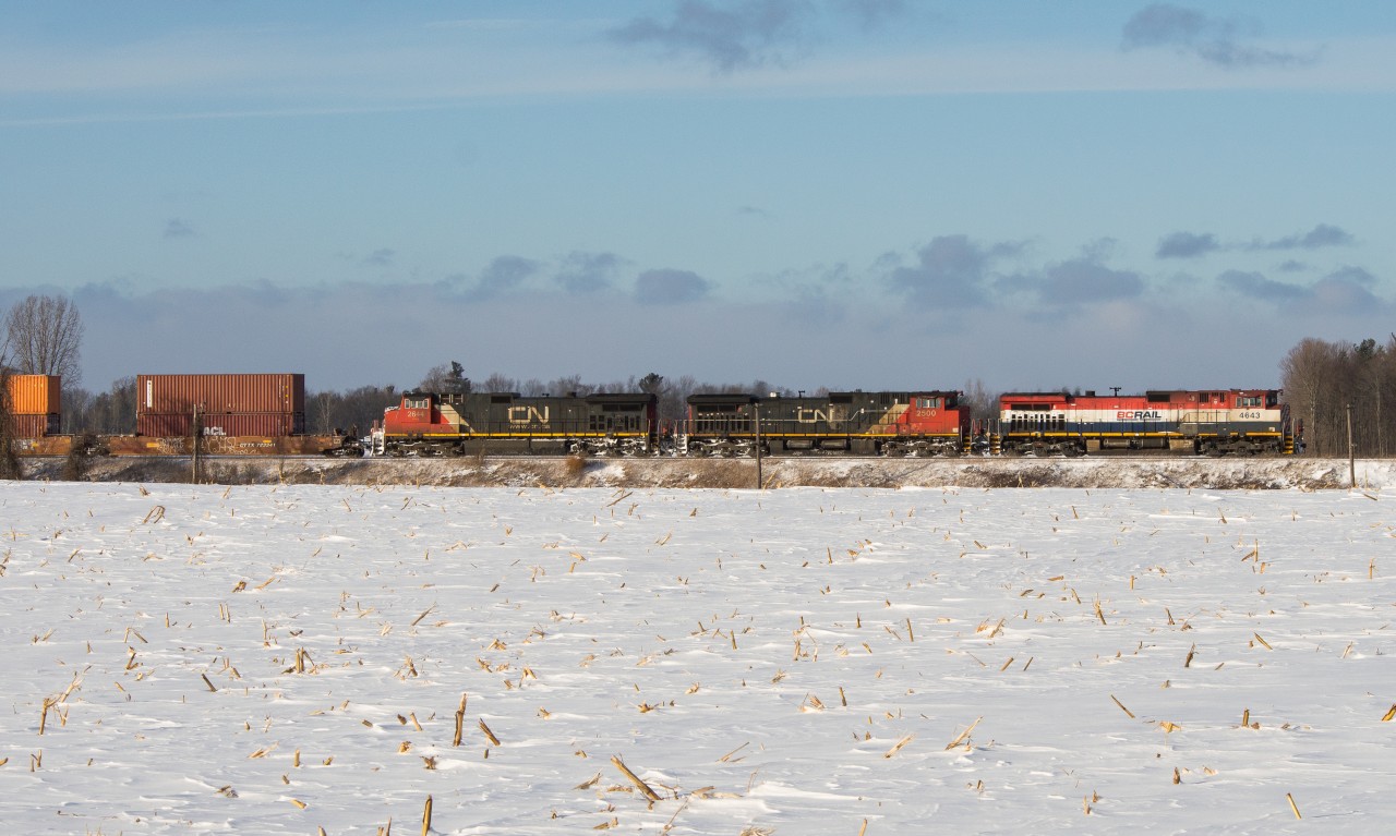 BCOL 4643 leads a late running Q148 towards Copetown Ontario on a frigid afternoon.  This is one of the last trains that I photographed in 2017.  Looking back 2017 has been a good year of interesting consists, many many trains and time spent trackside with good friends.  I wish everyone a Happy New Year and prosperous 2018!