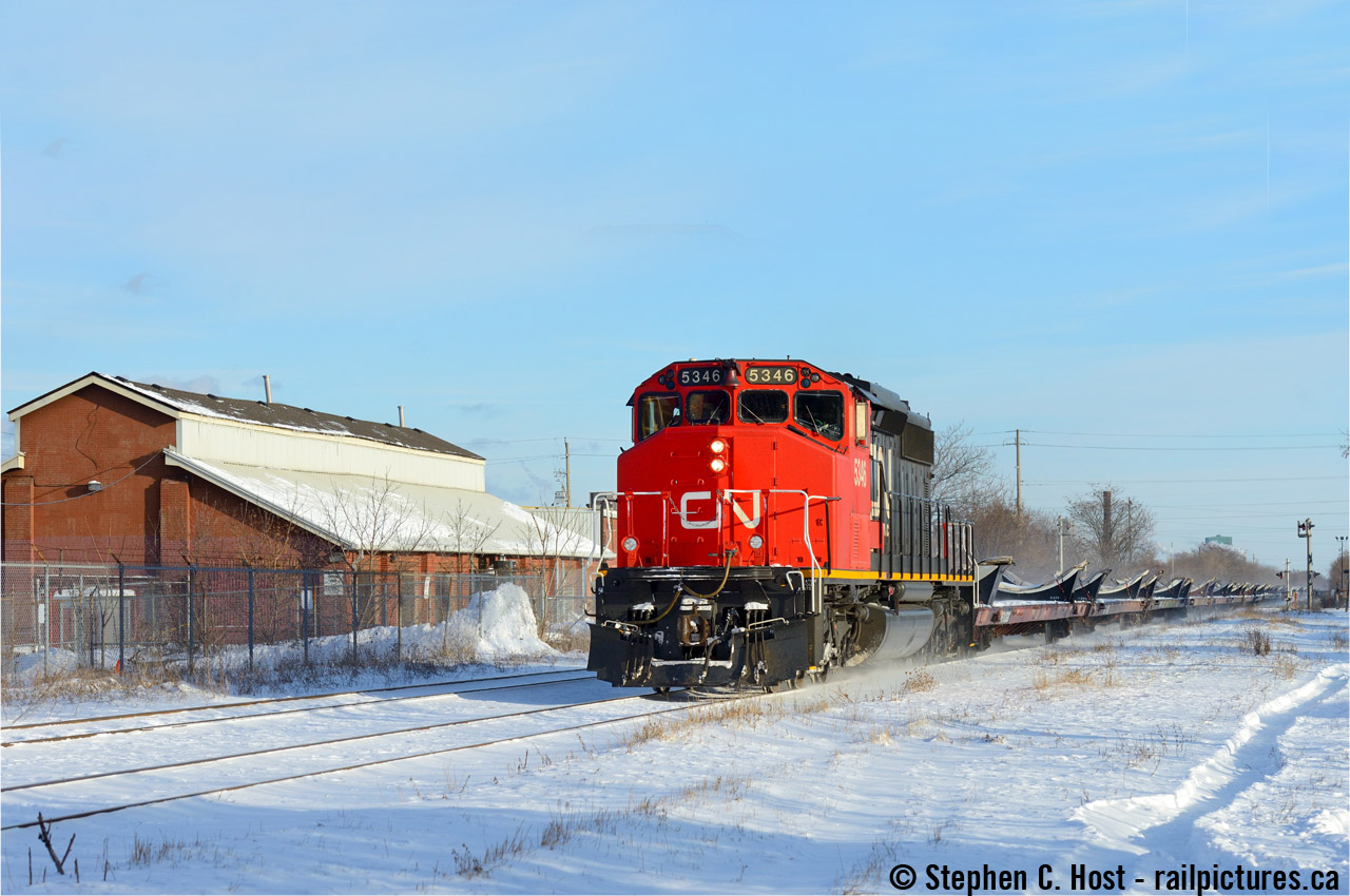 I Lied.  The 422 I shot on Christmas eve that I said could be the last train I shoot on CN in 2017 and I'd be good to go? Nope. Not even close. The SD40-2 was taken off @ Fort Erie, the balance of power was on 422 this afternoon, and a Windmill train empty from the BPRR at Buffalo had the lone SD for motive power. The motive power gods are smiling on us boyos and I'm grateful. So was the sunshine, so I got my Vitamin D fix. More to come.