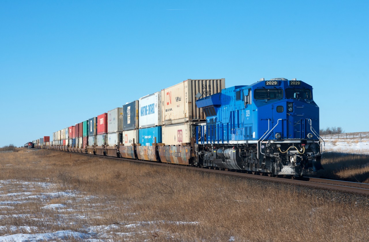 GECX 2029 brings up the rear of CN train 101 on it's way through Biggar Saskatchewan. These Tier4 demo units are good looking units in my opinion.