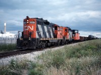 A pair of GP9s (4534 and 4510) lead a road switcher at Nanticoke, likely 559. Both were part of a 37 unit order delivered in late 1956 and early 1957.