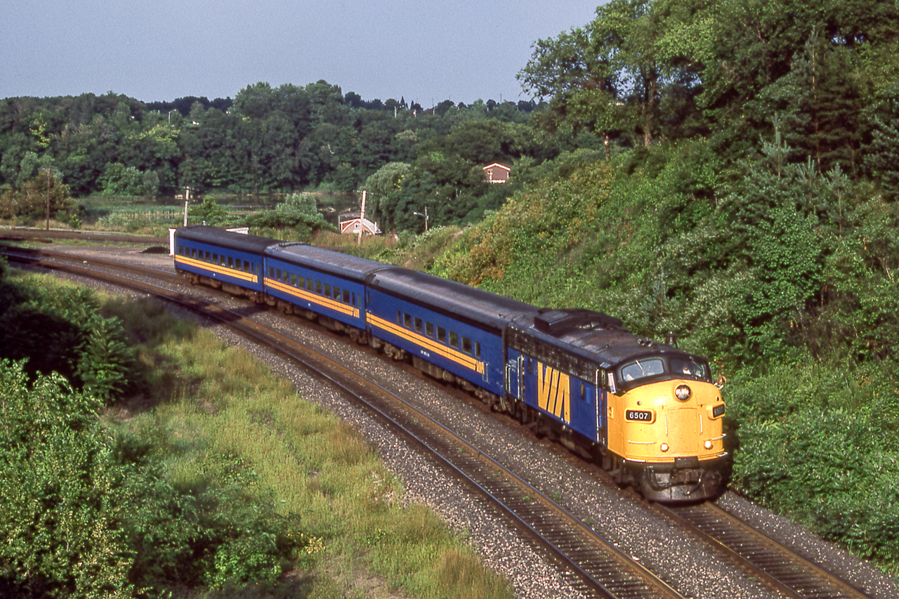 VIA 6507 heads west at Bayview Junction.